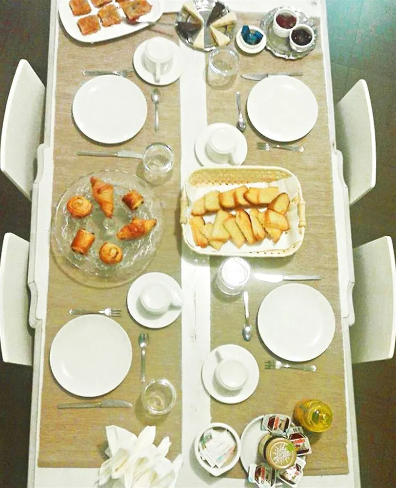 Room Inn Milão Alojamento de Acomodação e Pequeno-almoço