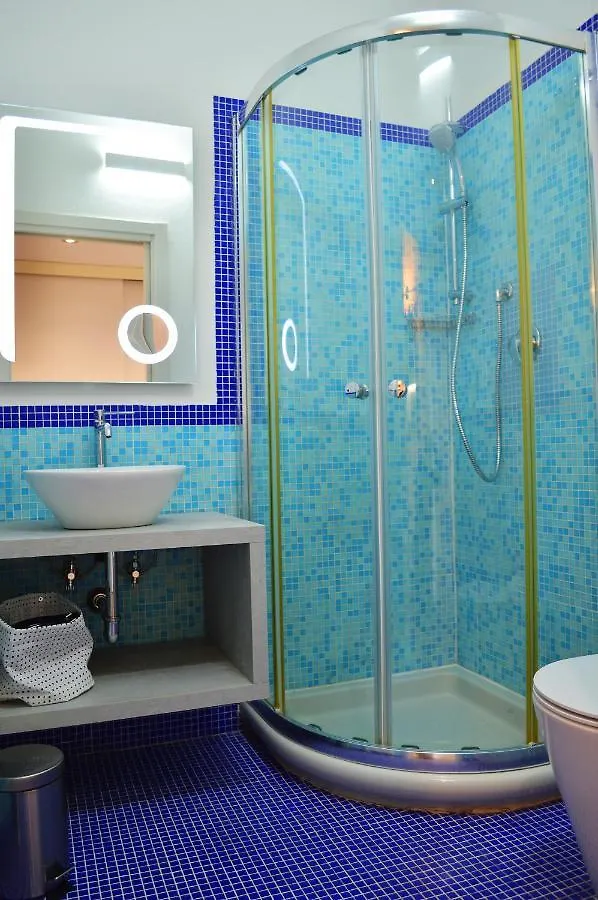 Alojamento de Acomodação e Pequeno-almoço Room Inn Milão